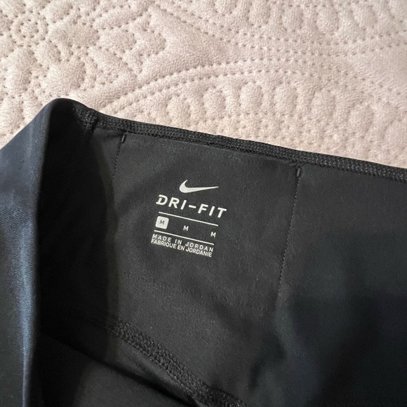 Nike Leggings - Picture 4 of 6